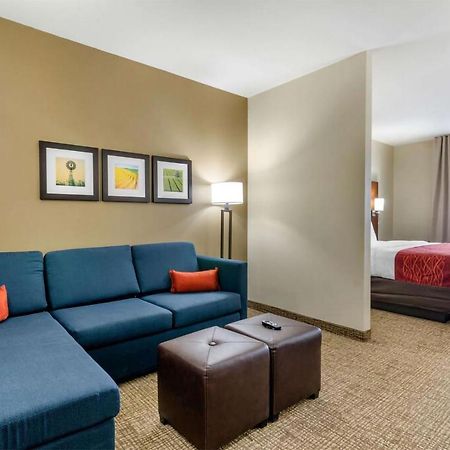 Comfort Inn & Suites Salina North מראה חיצוני תמונה