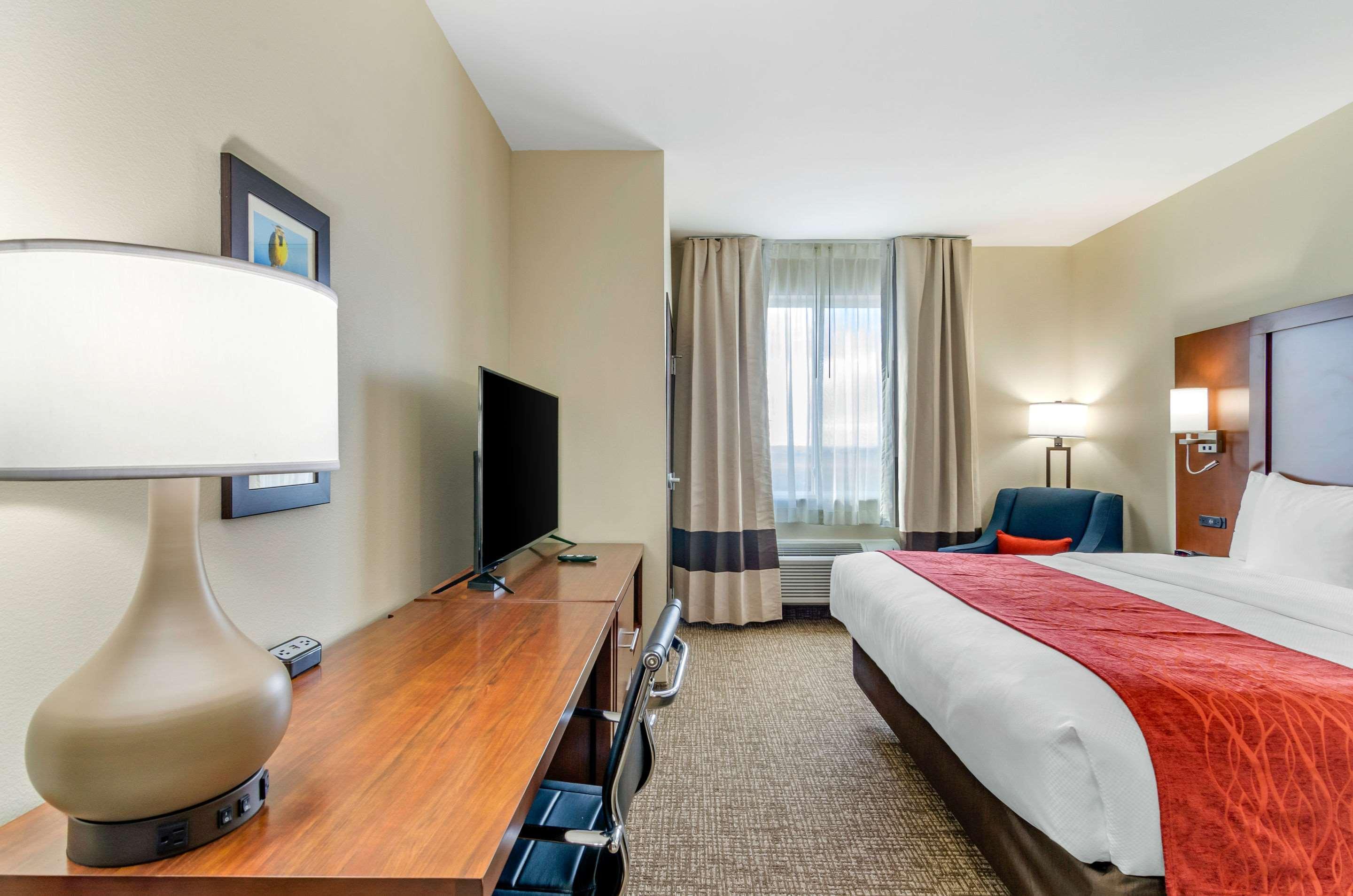 Comfort Inn & Suites Salina North מראה חיצוני תמונה